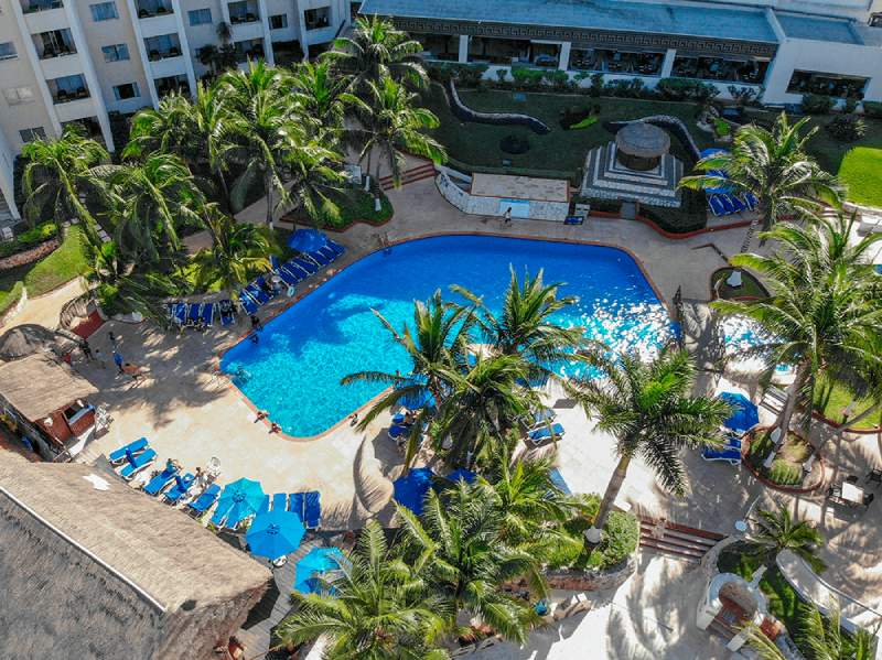 alberca en hotel en hotel casa maya cancun
